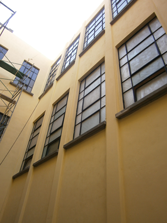 Mantenimiento en fachadas interiores. Mier y Pesado